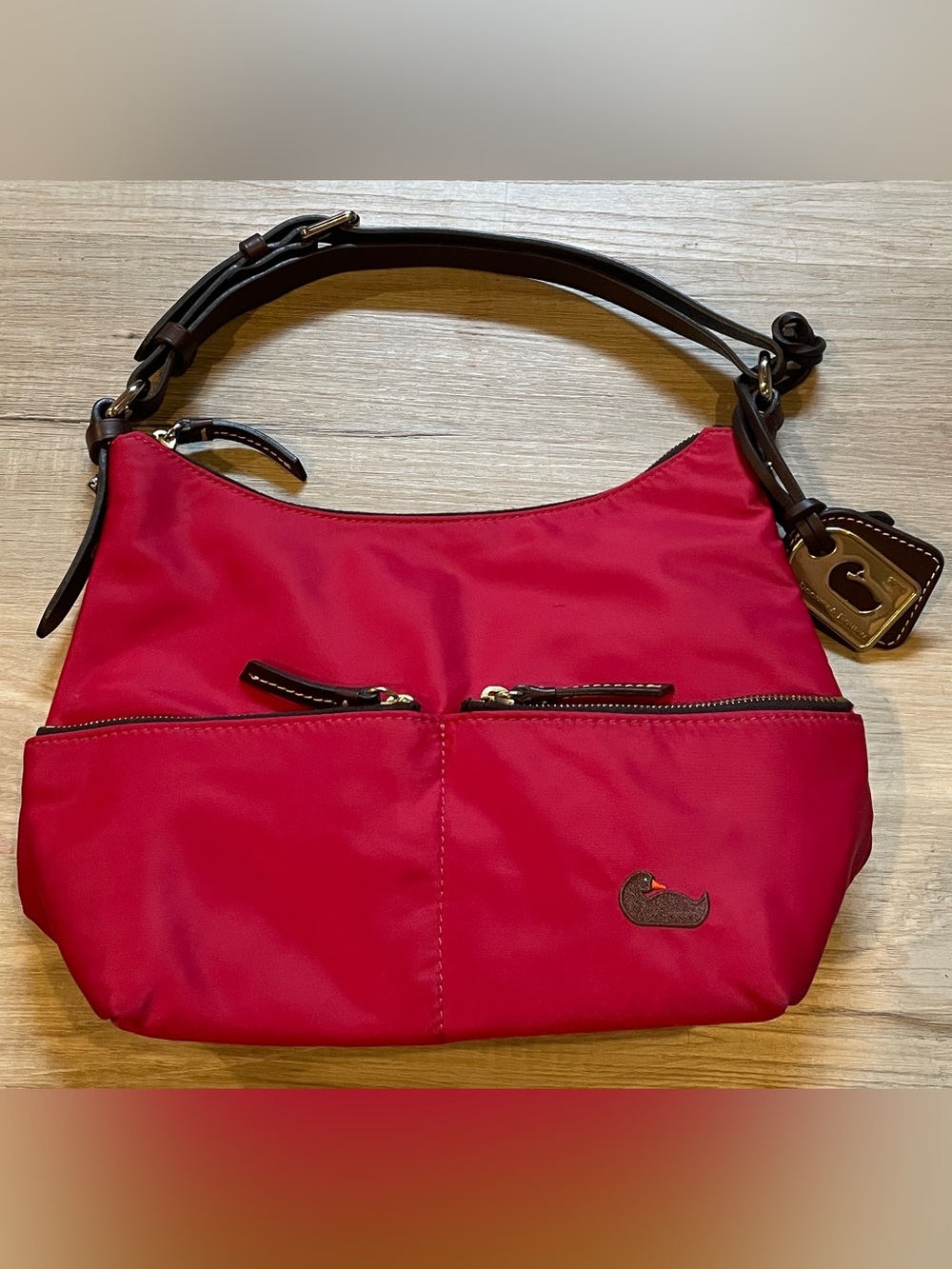 Dooney & Bourke Dillen Medium Pocket Sac Nylon Shoulder Bag Red/hot Pink Lining